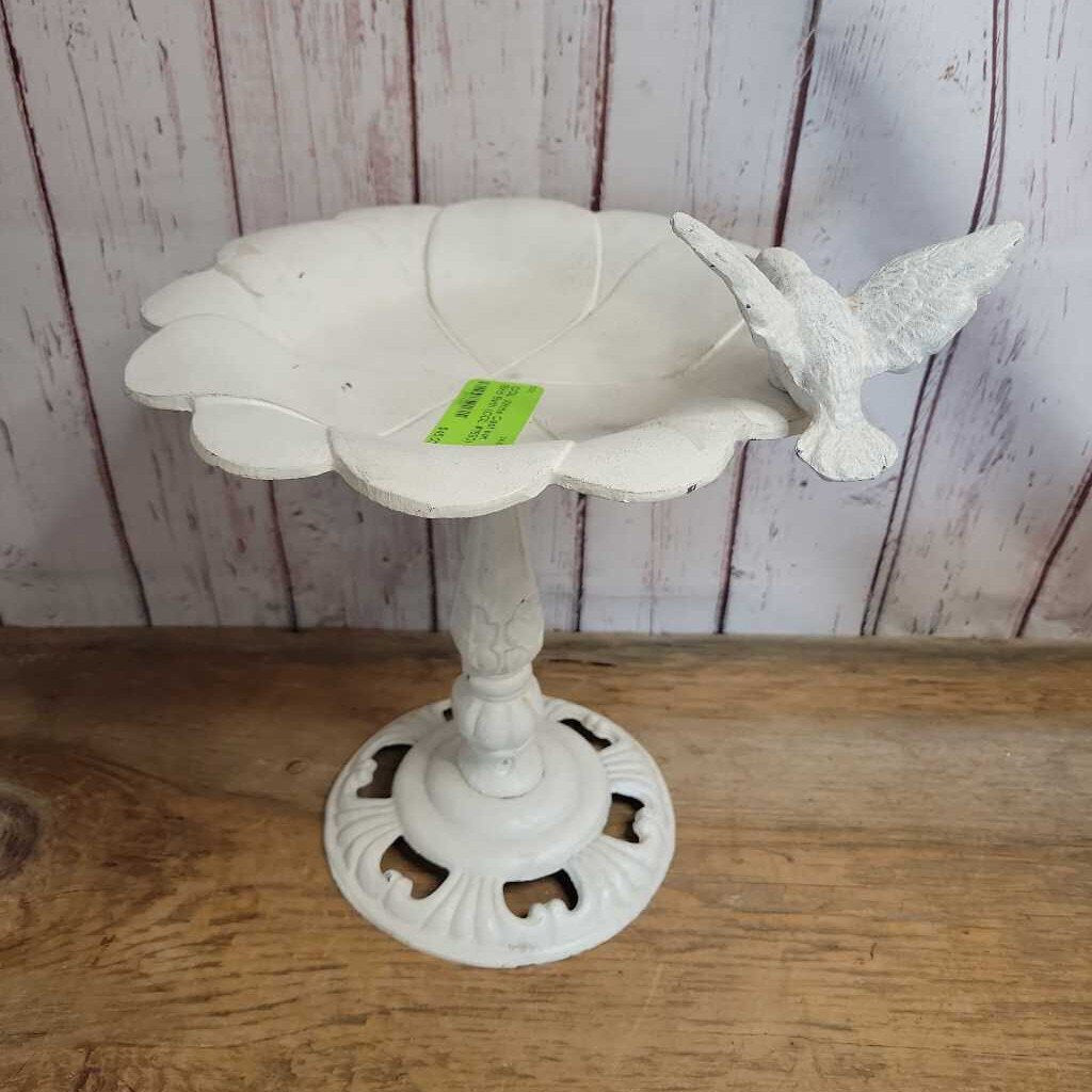 White Cast Iron Bird Bath (COL #1690)