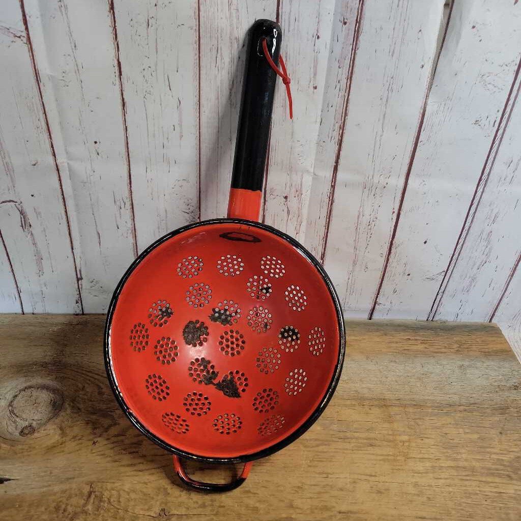 Red Enamel Strainer with handle (COL #1238)