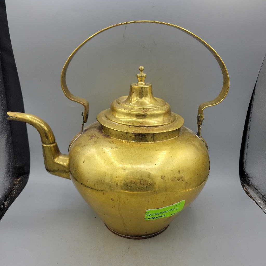 Large Antique Brass Teapot (NUR)