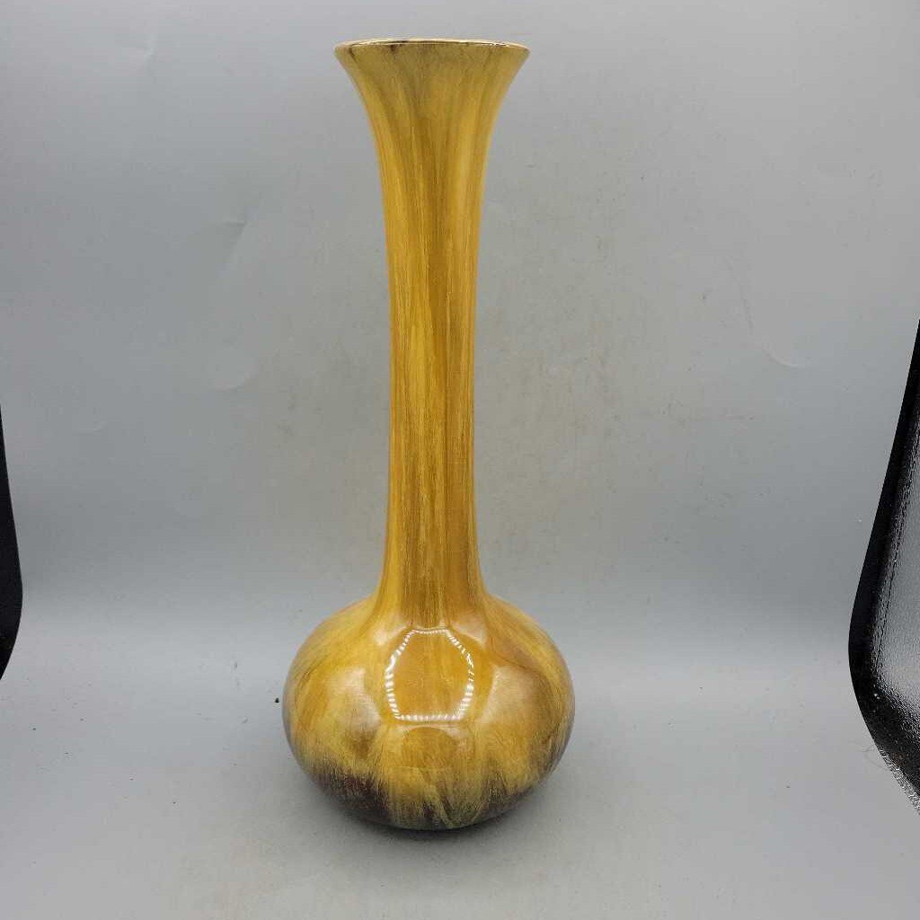 Blue Mountain Pottery Harvest Gold Vase (RHA)