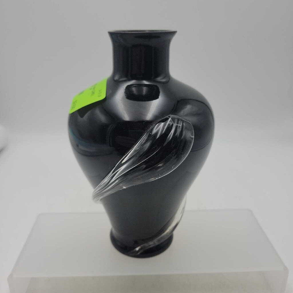 Art Glass vase (LIND)