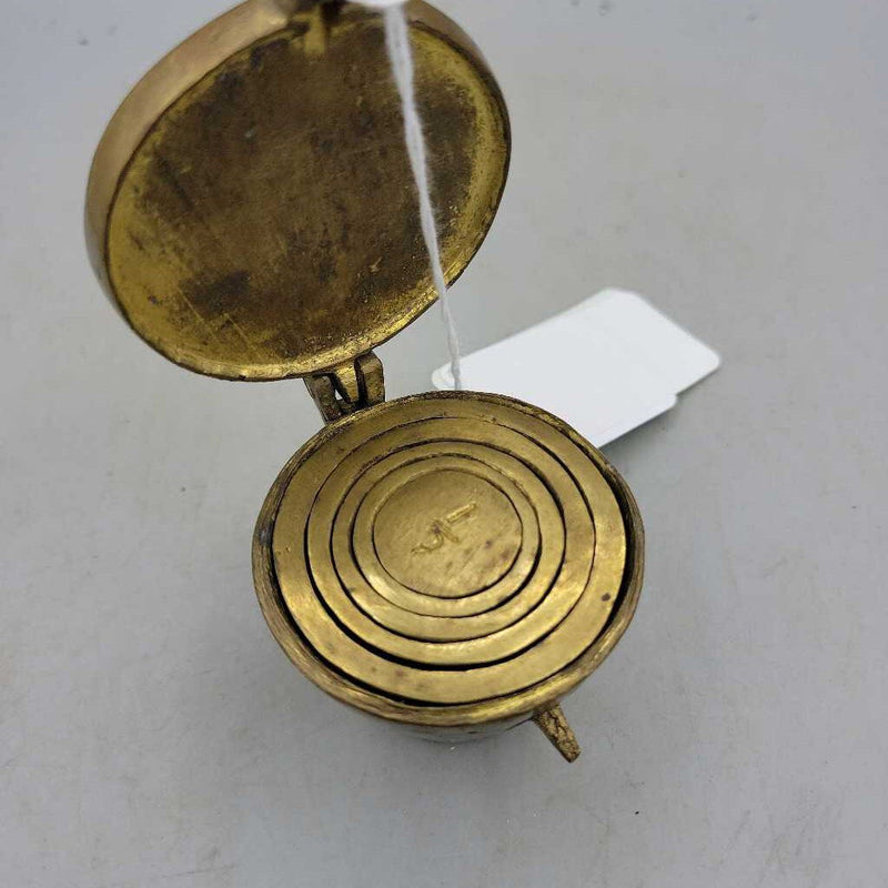 Set of Brass Weights for a scale (DEB)