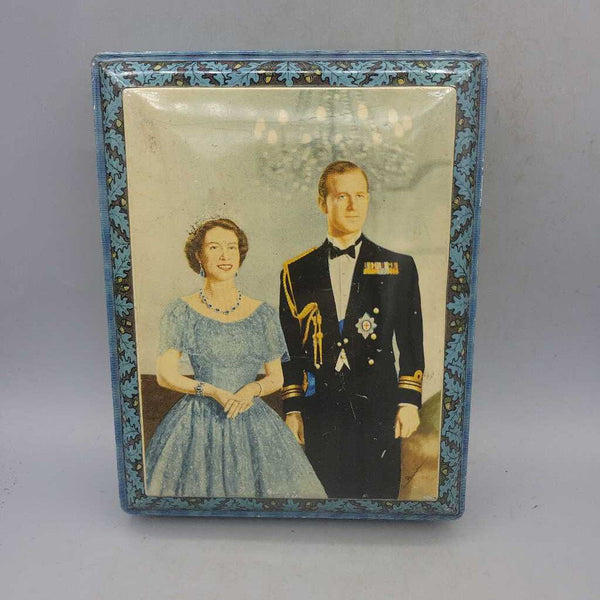 Queen Elizabeth II 1953 Coronation Tin Royal (JAS) Family