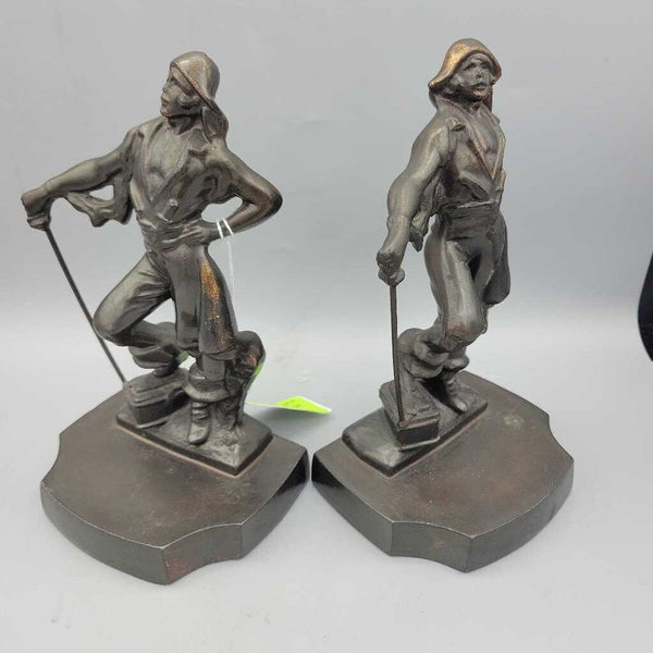 Pair Of Pirate Cast Bookends (DEB)