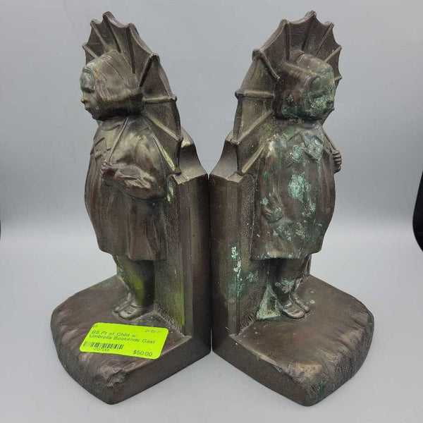 Pr of Child w/ Umbrella Bookends Cast (BS)