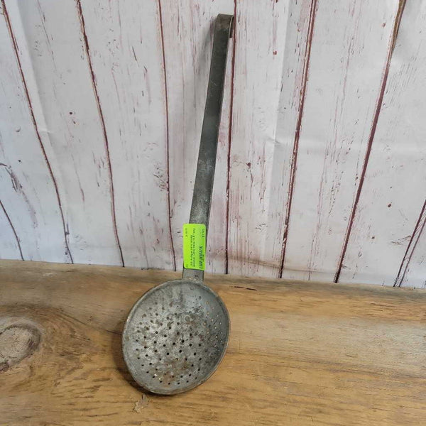 Antique metal scoop skimmer (JAS)