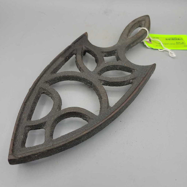 Cast Iron trivet (JAS)