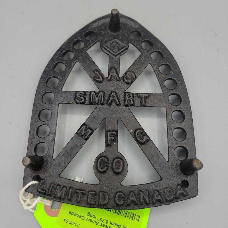 Cast Iron trivet Smart Canada (JAS)