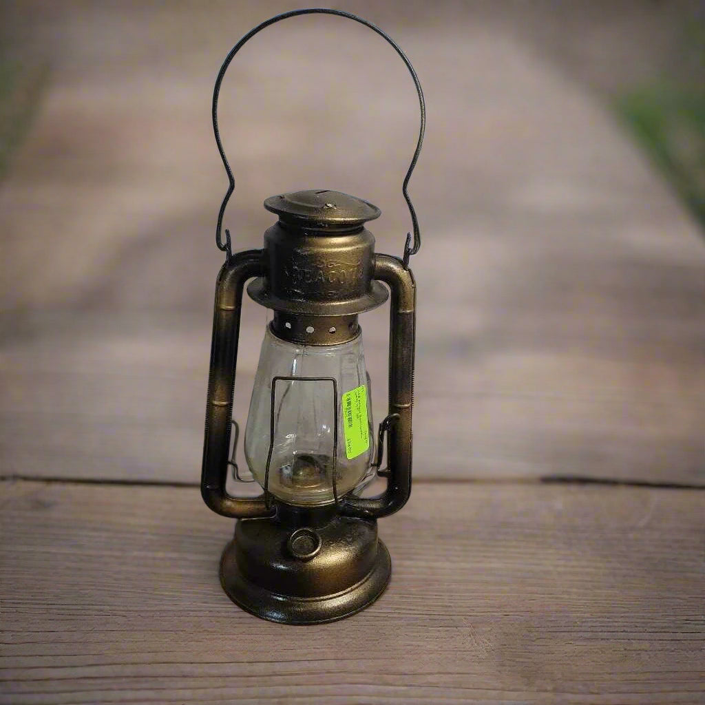 Antique Barn Lantern (JAS)