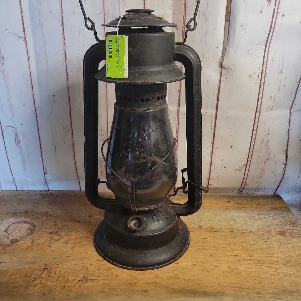 JL ET Wright No 4 Lantern