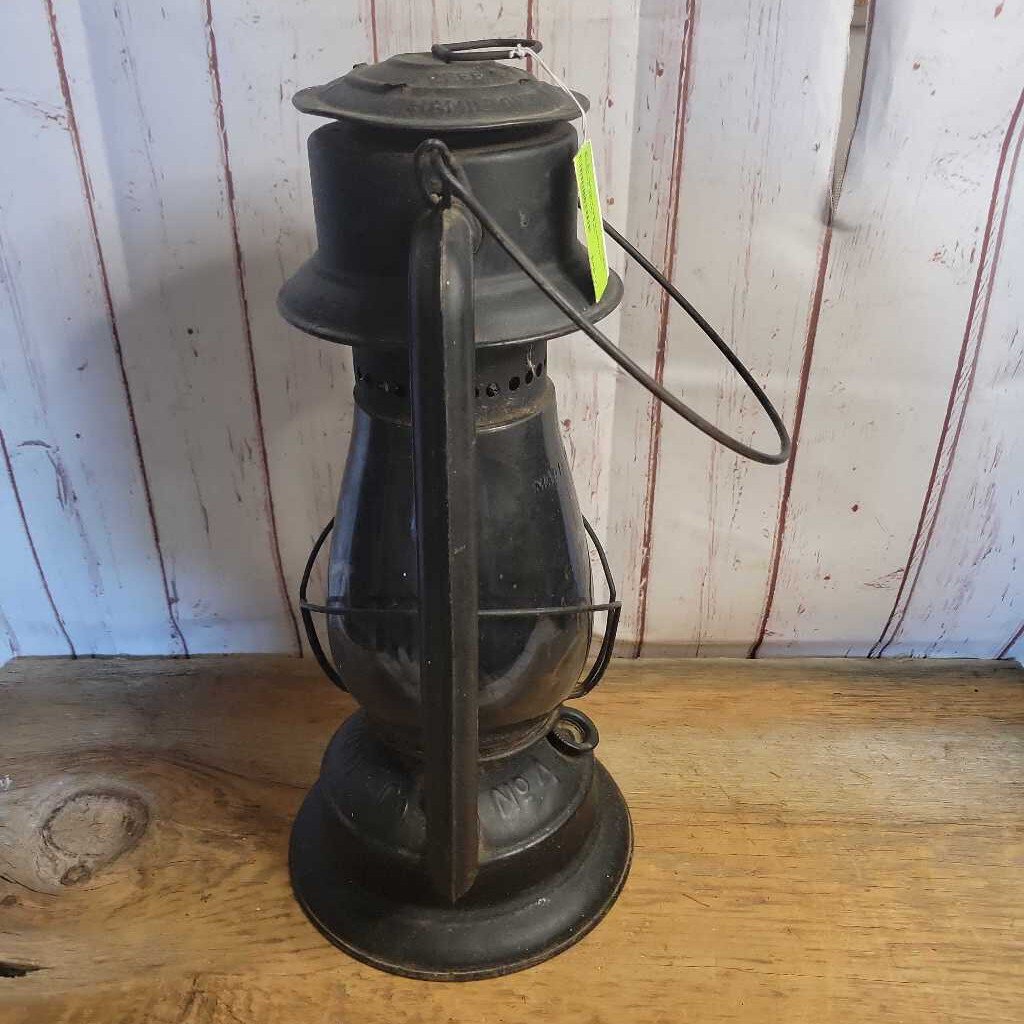 JL ET Wright No 4 Lantern