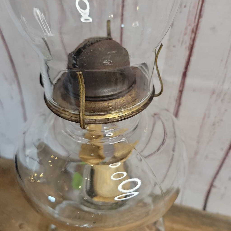 Antique Oil Lamp Lantern (JAS)