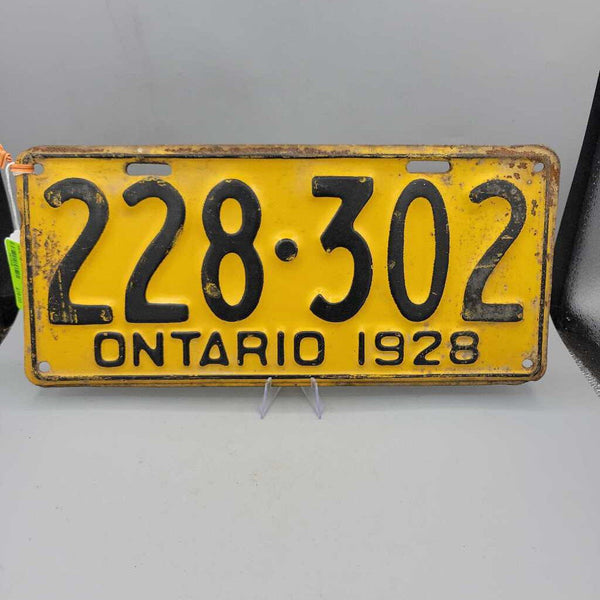 1928 Ontario license Plates Pair (DEB)
