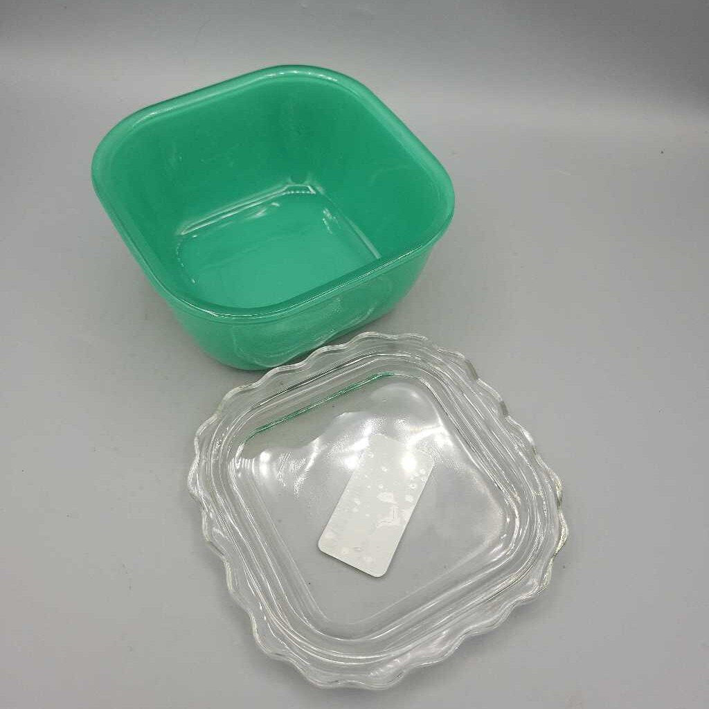 Glass Fridge Dish with Rare lid (US2)