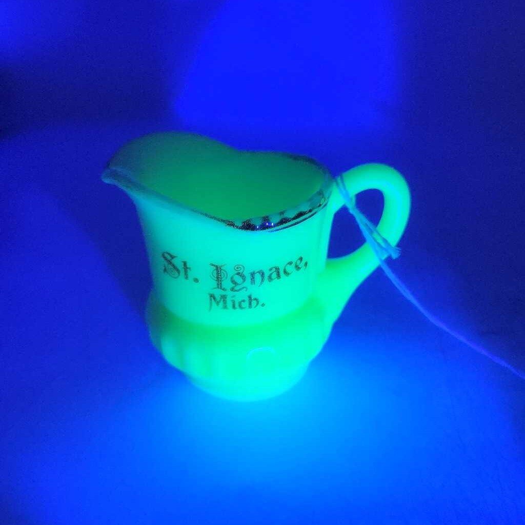 1900's Heisey Uranium Pitcher (GEC)
