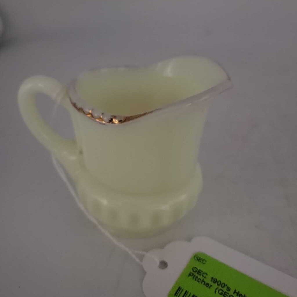 1900's Heisey Uranium Pitcher (GEC)