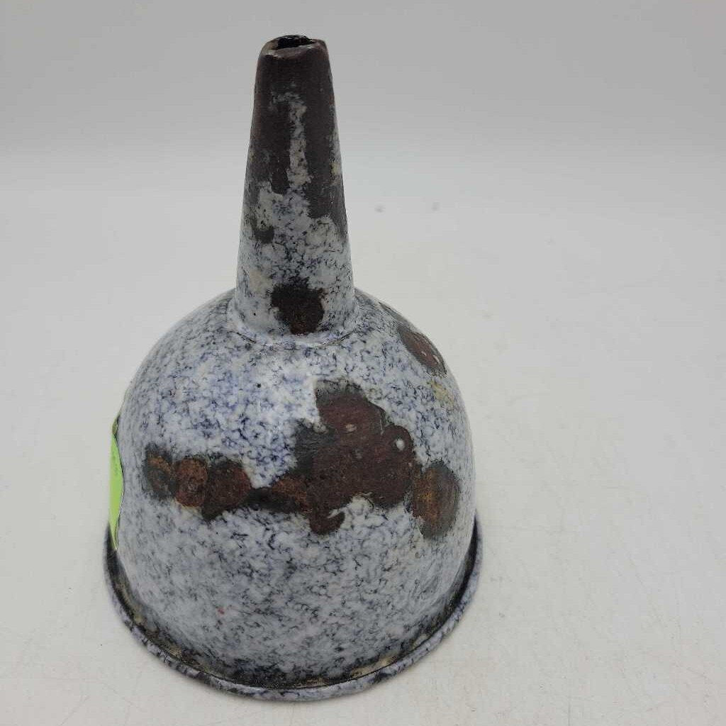 Antique Funnel (DR)