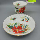 Royal albert Cup and saucer Yuletide(TRE)