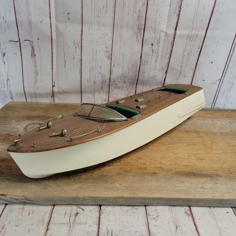 Vintage Boat Model (DEB)