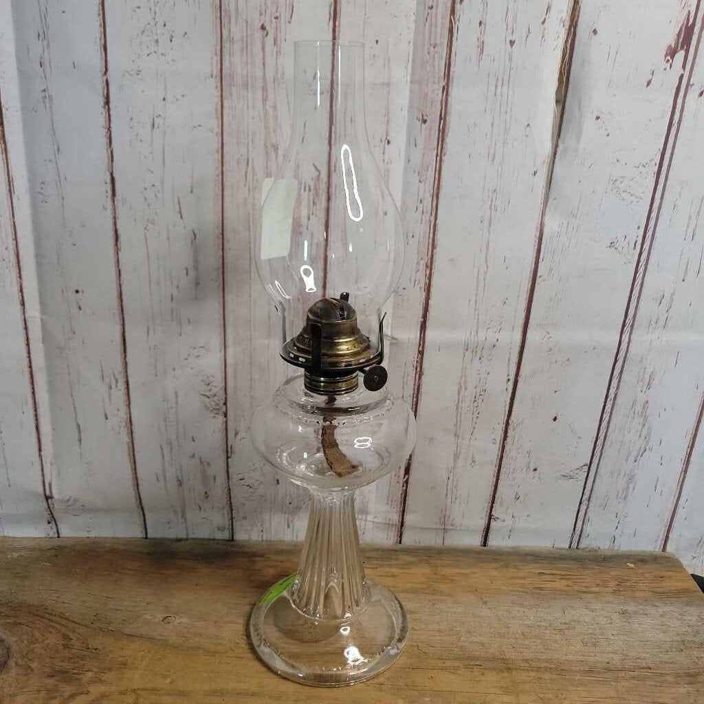 oil lamp w/ shade (jas)