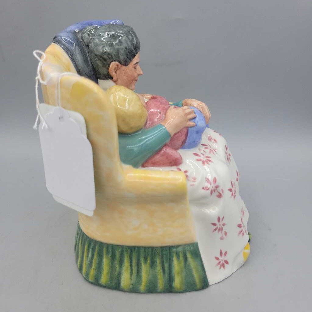 Royal Doulton "Sweet Dreams" HN2380 (NS) #4145