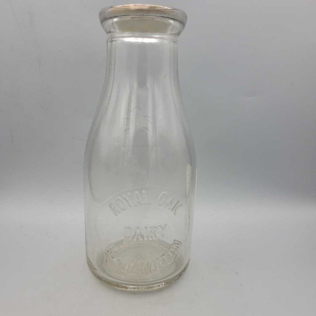 Royal Oak Dairy Milk bottle Pint Hamilton (JAS)