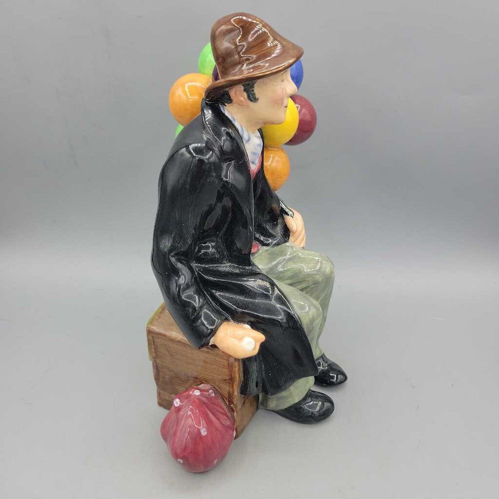 Royal Doulton "The Balloon Man" HN1954 (YVO) 407