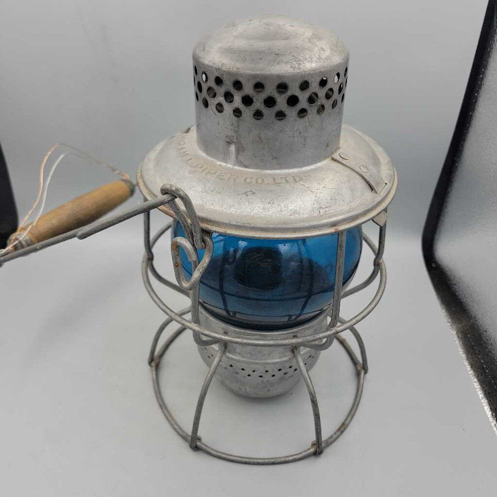 CPR Railway oil lantern Blue lens (DMG) 9502