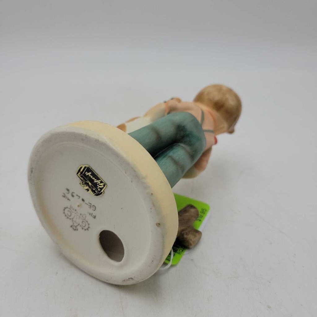 Porcelain Figure (NS) #4160 Hummel Like