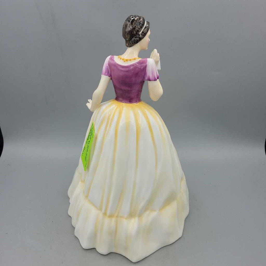 Royal Doulton "Miranda " HN3037 Figurine (YVO) 408