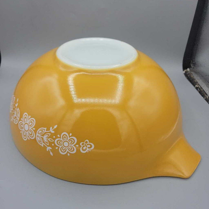 Large Pyrex Bowl (YVO) (408)