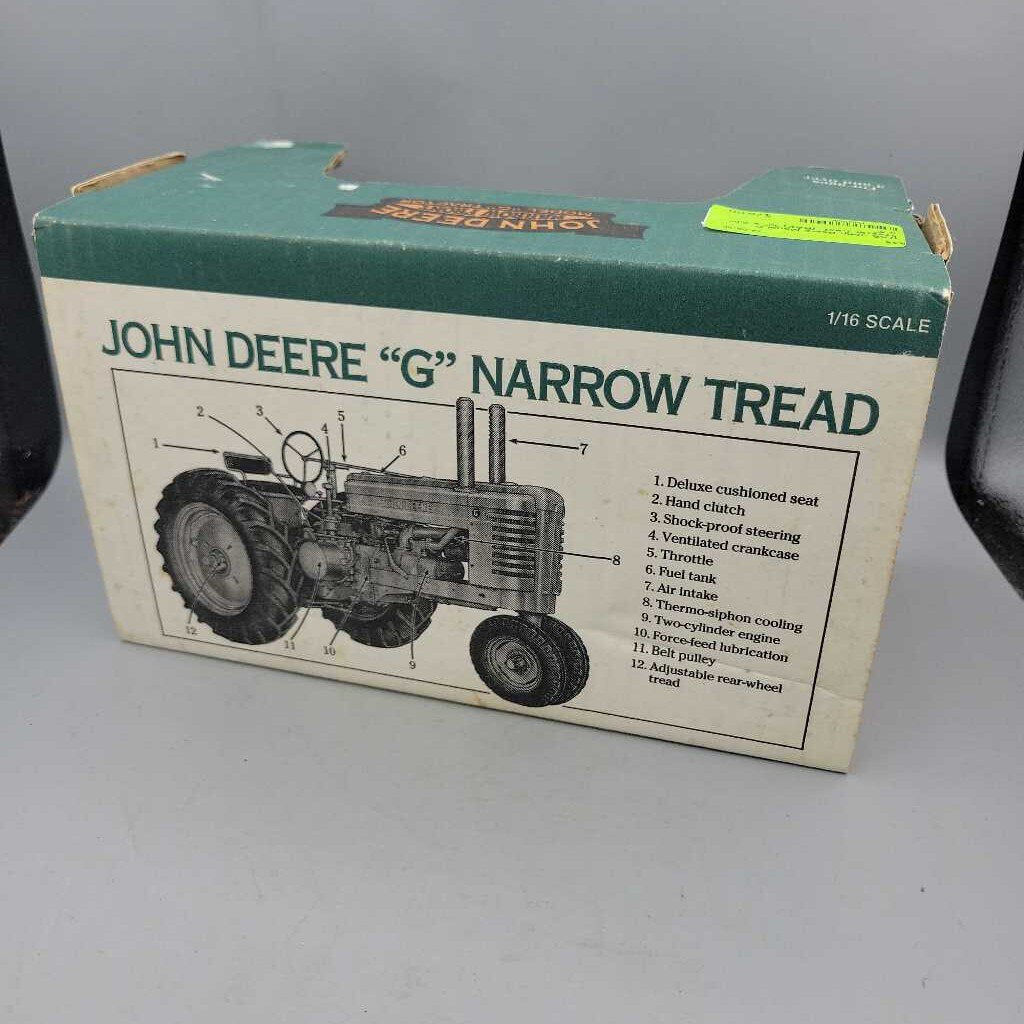 John Deere Model G Tractor Cast (RAE)