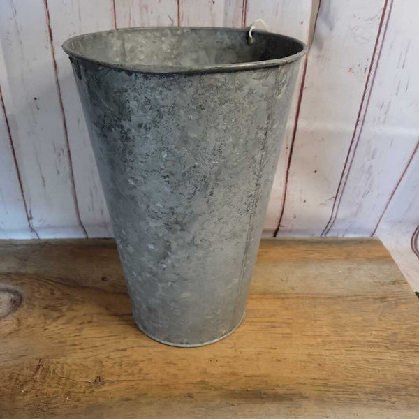 Metal Sap Bucket (TRE)