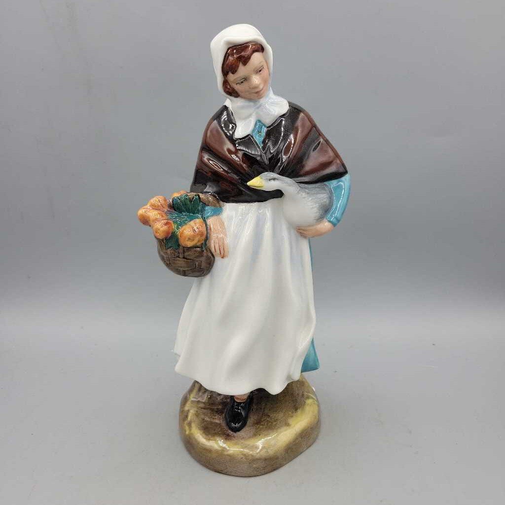 Royal Doulton "Country Lass " HN1991 Figurine (YVO) 408