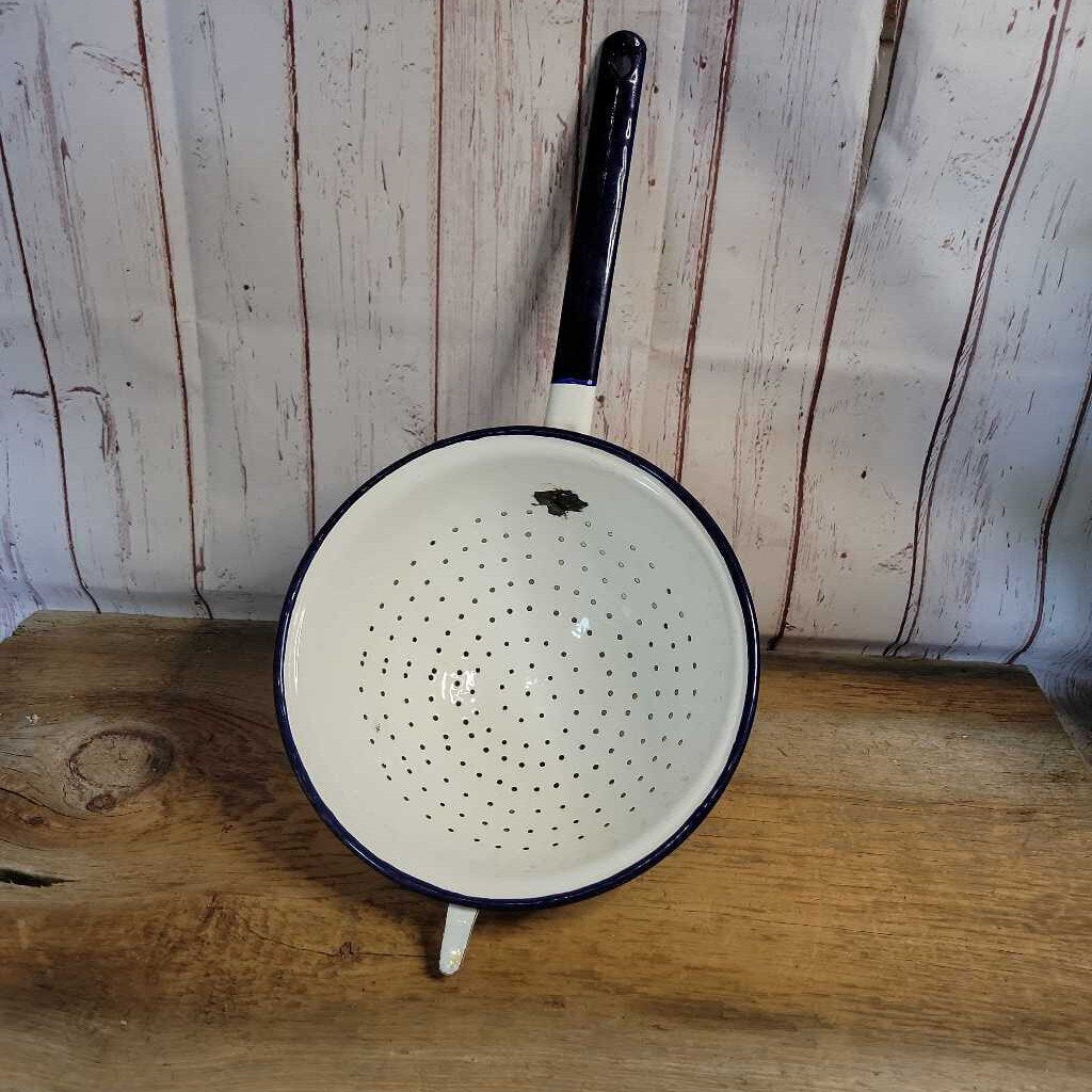 White and Blue Enamelware Strainer (COL #1516)