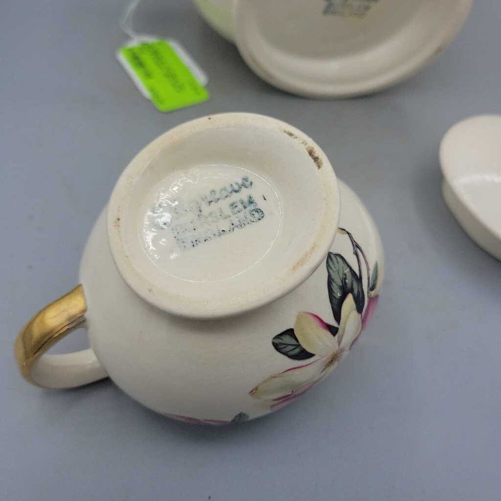 Ellgreave Art Deco Tea Pot & Creamer (SC) 1101