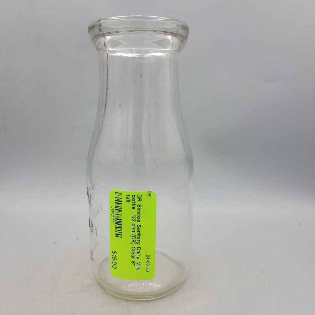 Simcoe Sanitary Dairy Milk bottle . 1/2 pint (DR)