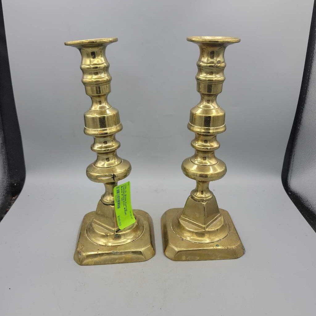 Pr. Brass Push-up Candlesticks (COL #1526)