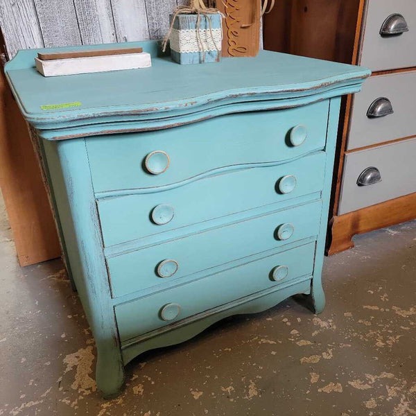 Small 4 Drawer Dresser (EME)