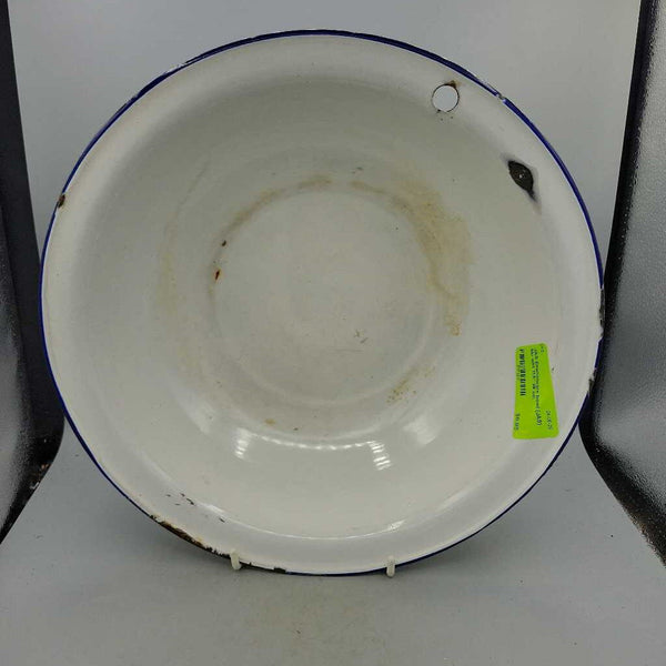 Enamelware bowl (JAS)