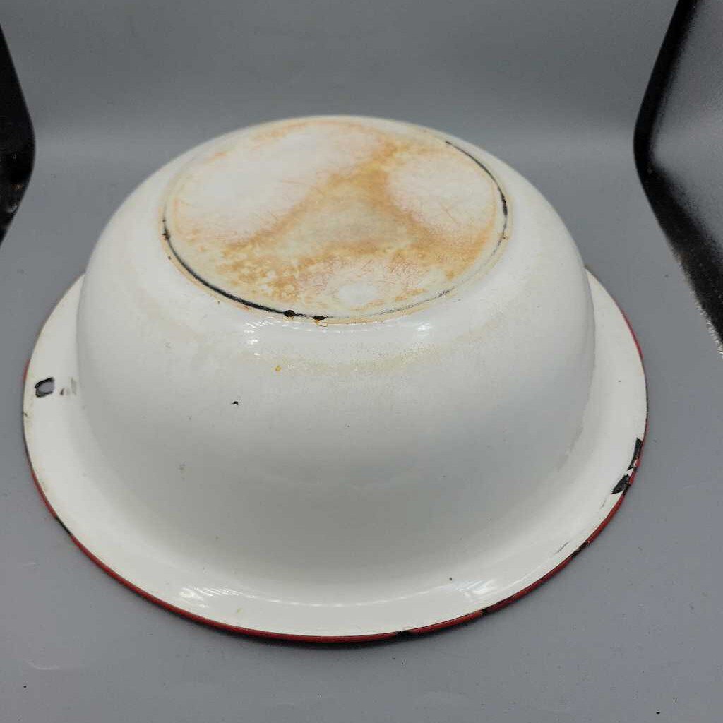 Enamelware bowl (JAS)