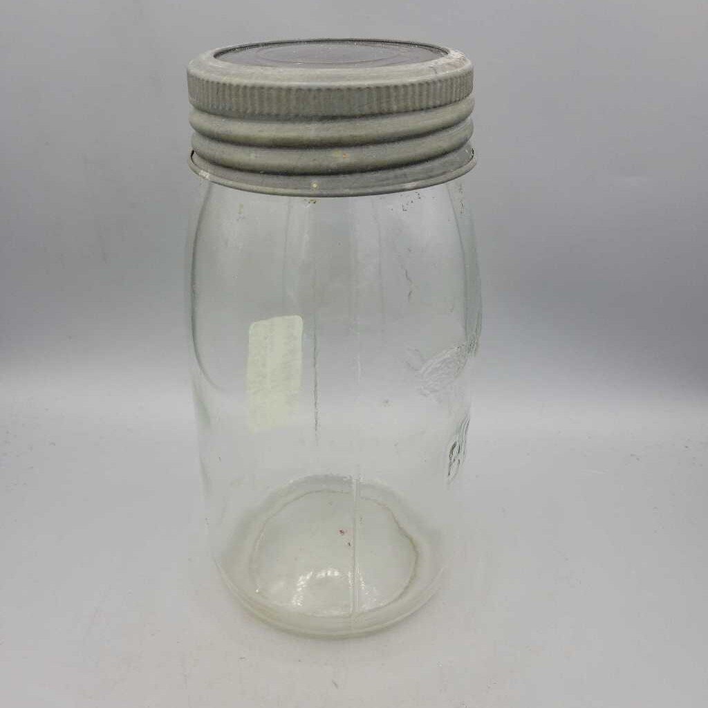 Beaver Quart Jar (YVO) 410