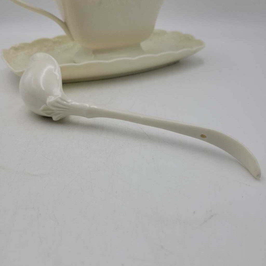 Skye McGhie "Nostalgia" 3 Pce. Gravy Boat Set