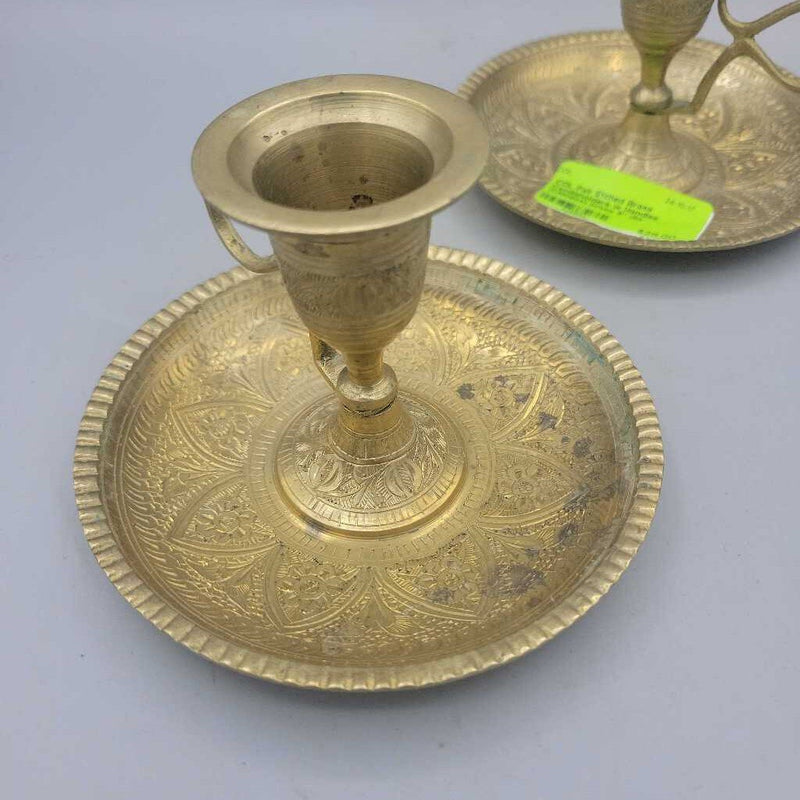 Pair Etched Brass Candleholders w Handles (CM0604)