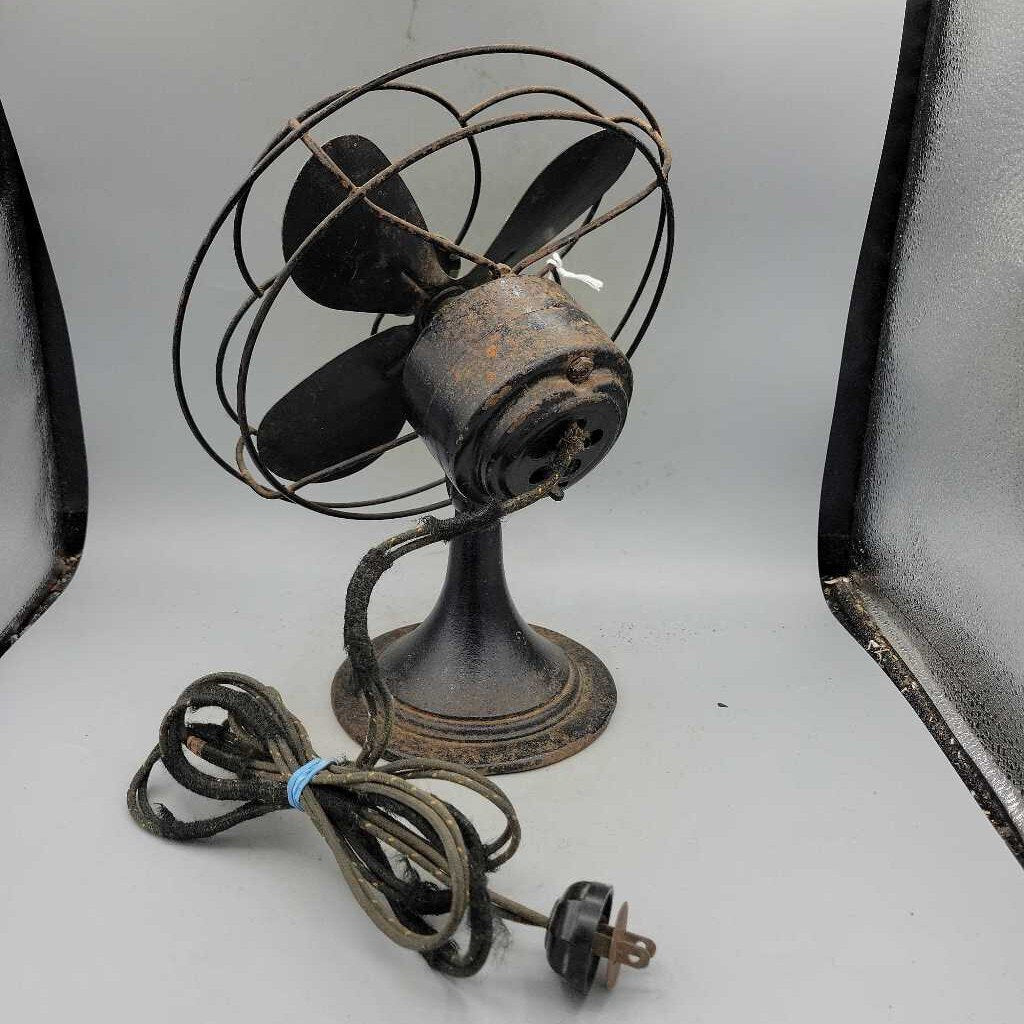 Delco 1940's four blade fan (LOR)