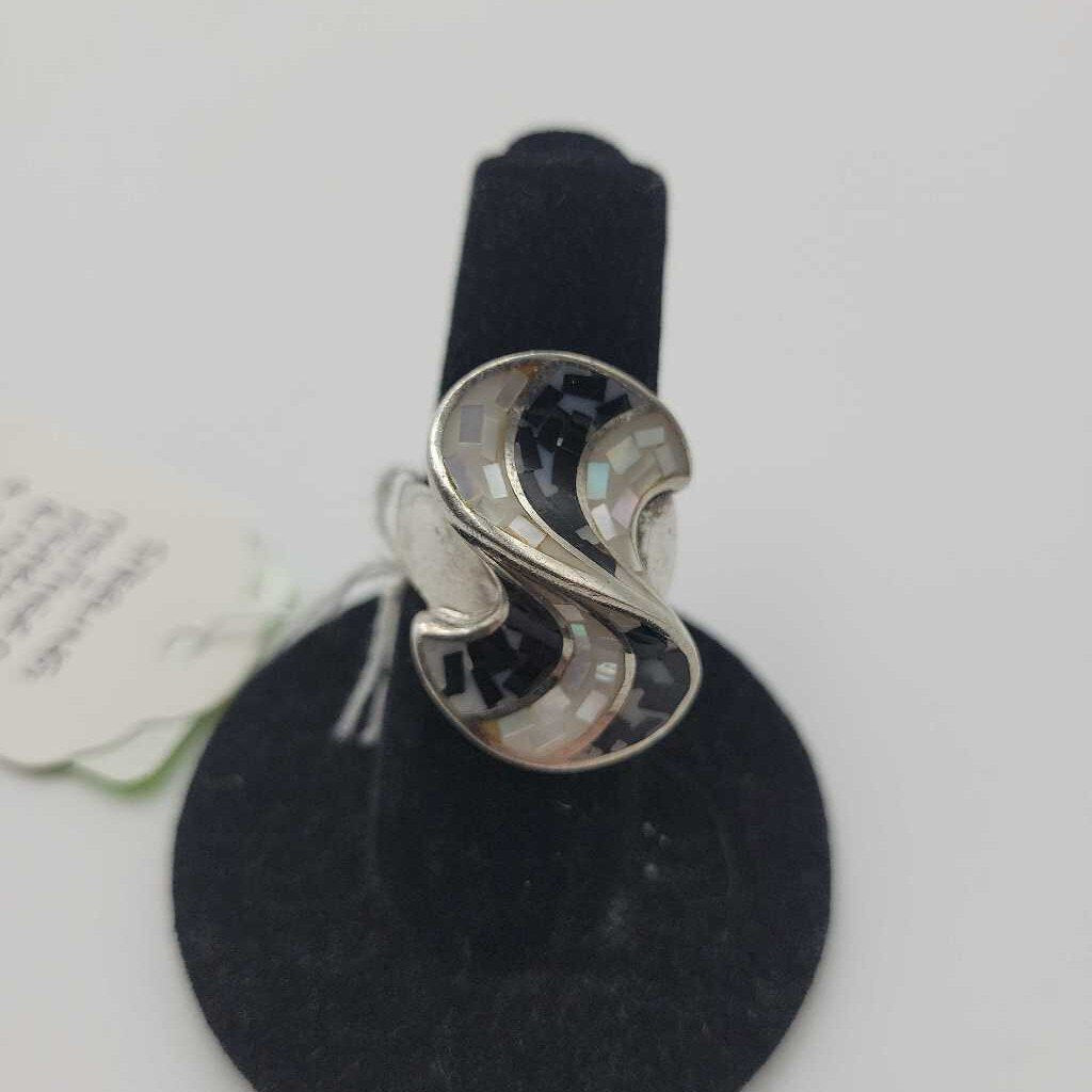 Sterling Ring, Size7 leaf design with opals (LIND) N479 Sterling Ring, Size7 leaf design with opals (LIND) N479