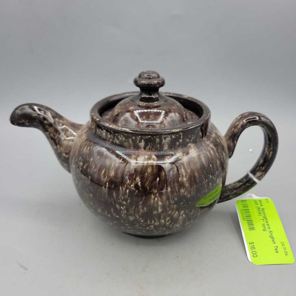 Spongeware English Tea pot (RHA)