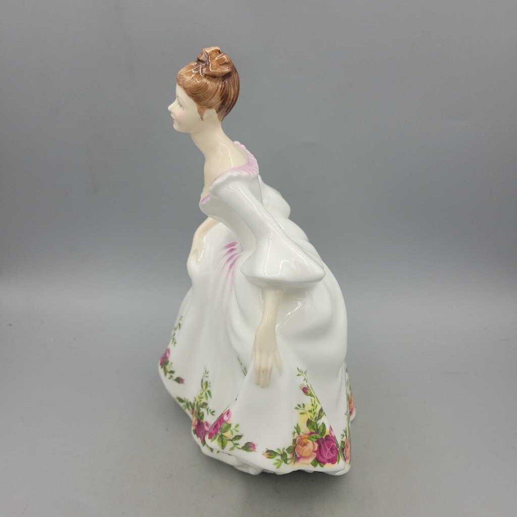 Royal Doulton "Country Rose" HN# 3221 (NS) #4188