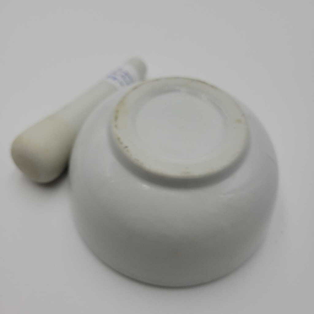 JL White Porcelain Mortar & Pestle (JL)