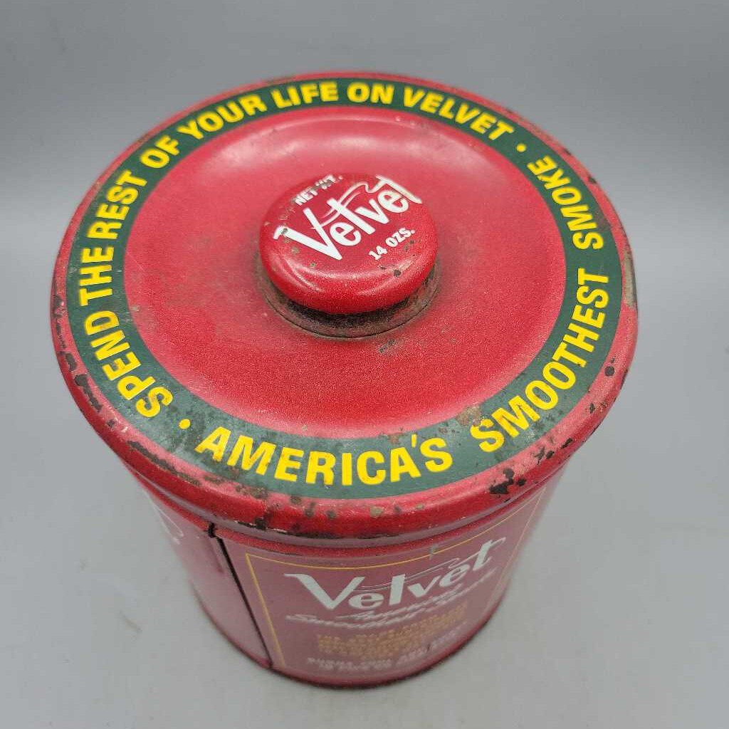 Velvet Tobacco Tin (YVO) 411